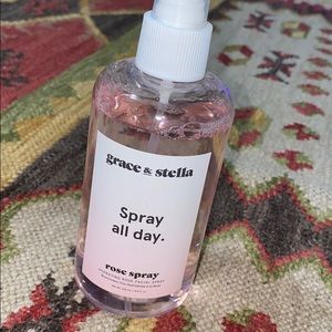Rose spray